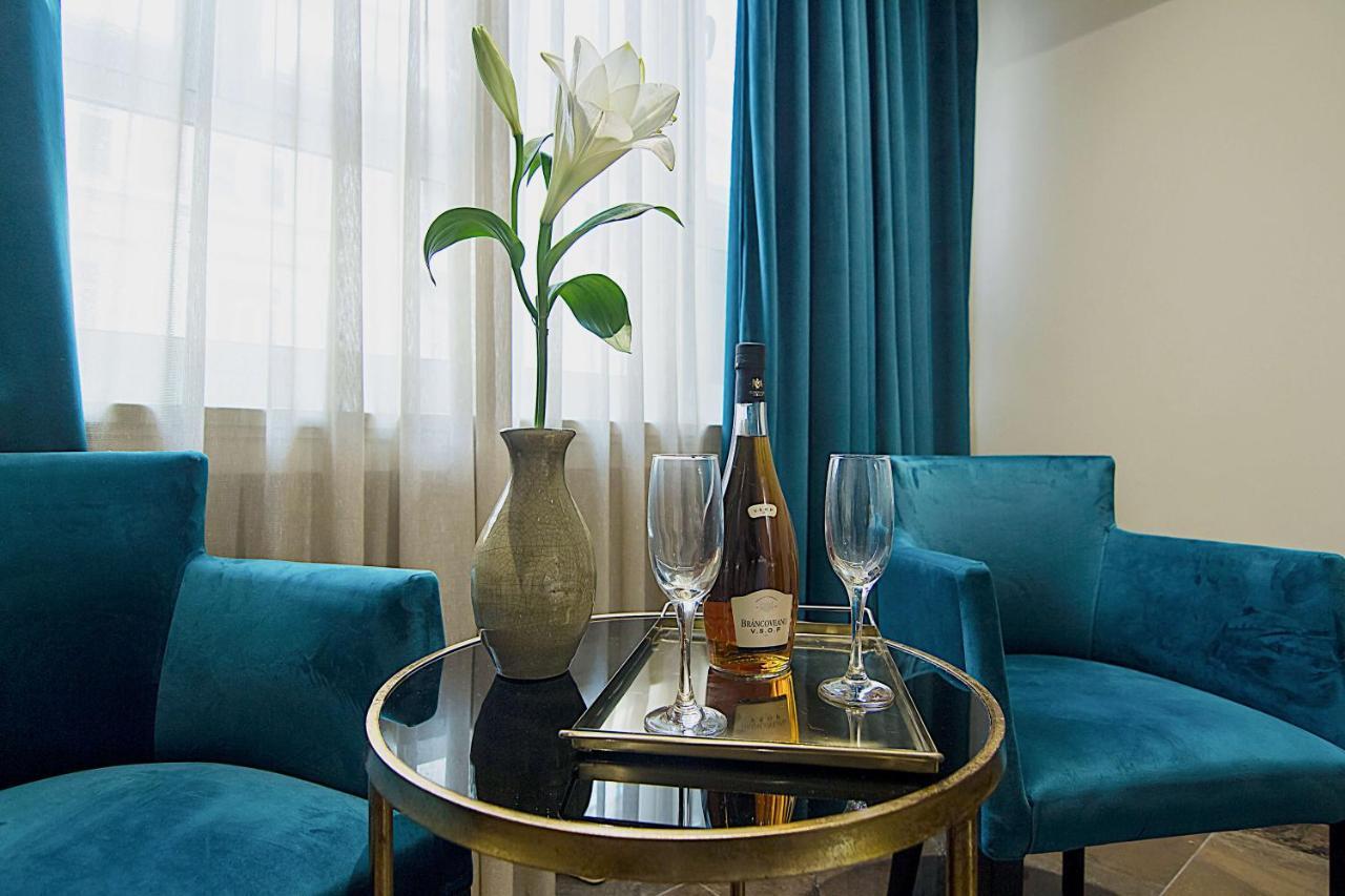 Athens Imperial Suites - Luxury Living Exterior photo