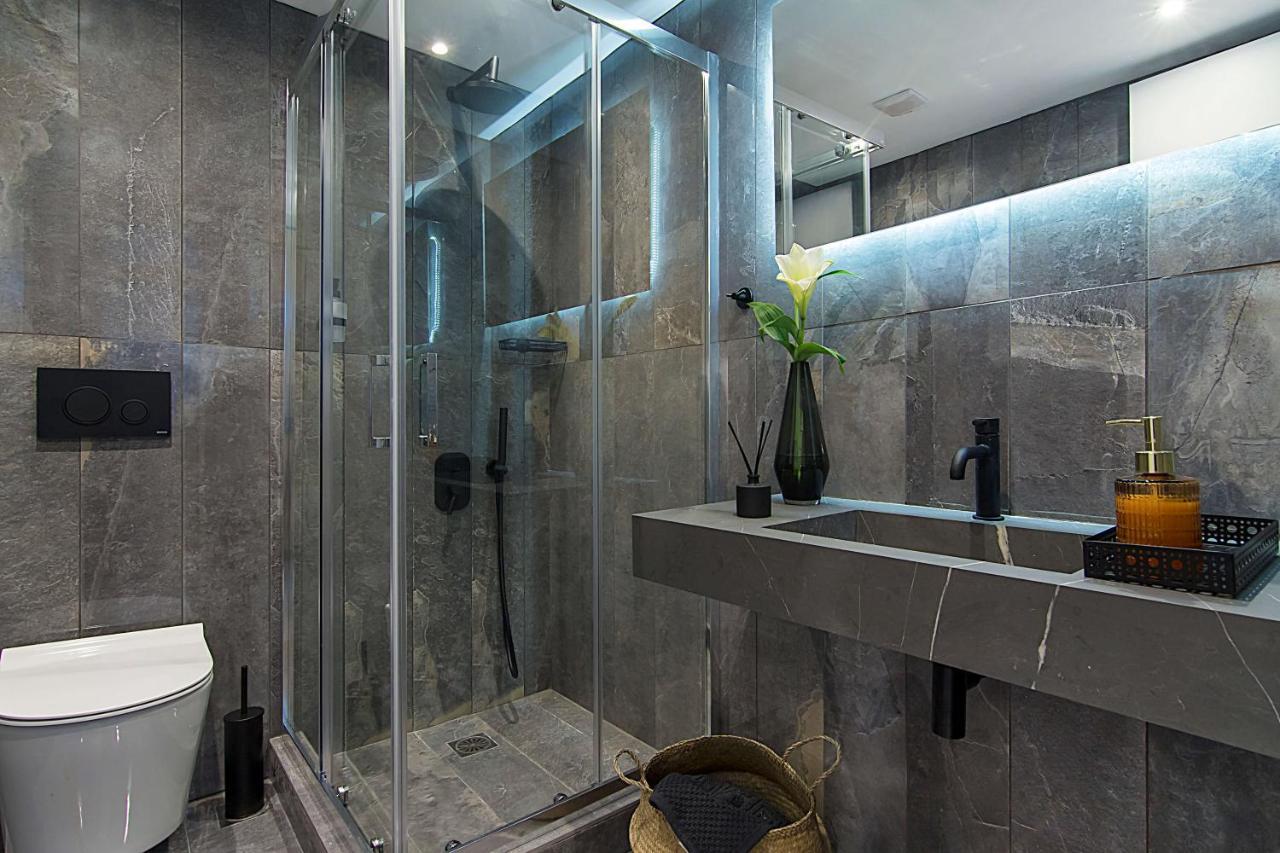 Athens Imperial Suites - Luxury Living Exterior photo